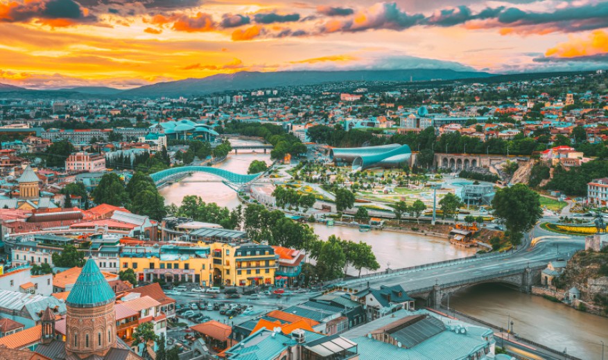 კვადრატული მეტრი თეთრი კარკასის ღირებულება 3 036 დოლარს აღწევს - როგორია ფასი თბილისის უბნების მიხედვით